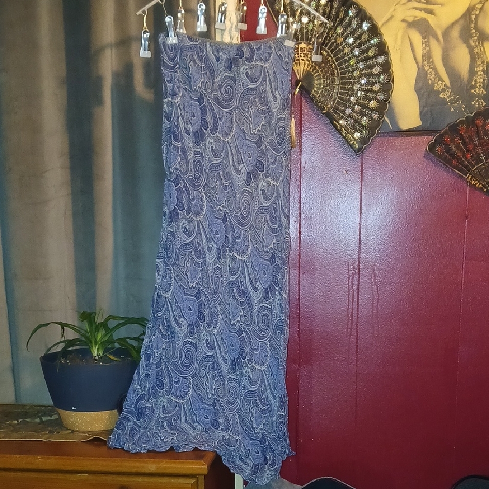 Chic Blue Paisley Maxi Skirt